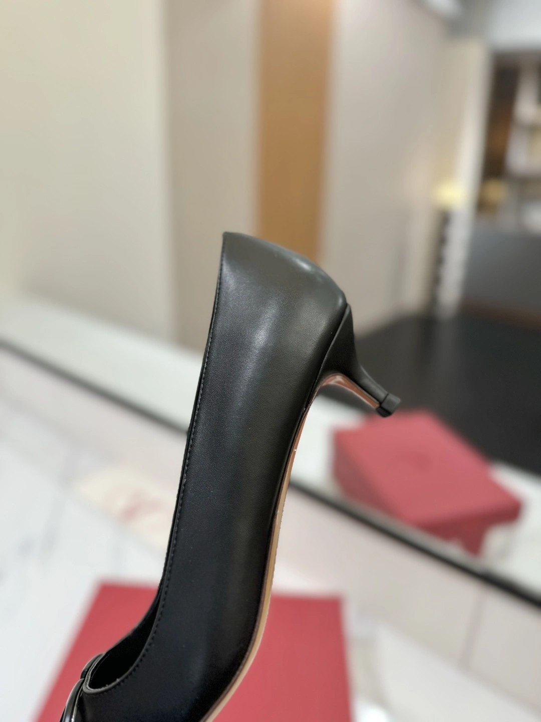 COCO-- V1859ti9o WW2S0Q63MZF0NO Heel height：4.5CM goatskin Calfskin item:E-X138C3027